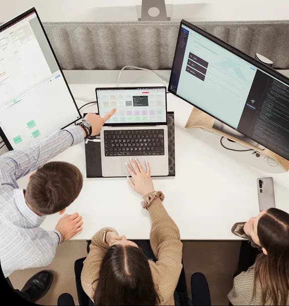 Idea Link team working